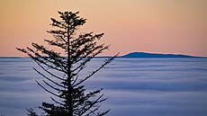 Boubín p�i v�t�ím p�iblí�ení. Jde o nejvy��í horu �umavy, která celá le�í na...