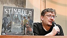 Stínadla a jejich tv�rce Vladimír Chvátil