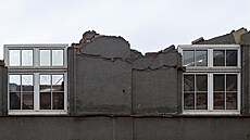 V Karlových Varech za�ala demolice �ásti historické budovy st�ední keramické...