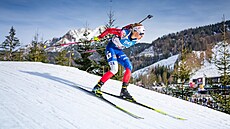 Markéta Davidová na trati sprintu v Hochfilzenu.