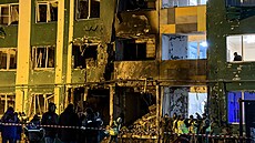 Panelový d�m v ruském Tveru zasa�ený dronem (12. prosince 2025)