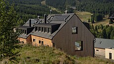 Architektonický p�ístup k budov� stojí na kombinaci soudobého minimalismu...