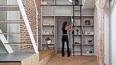 Knihovna nabízí velkorysý úlo�ný prostor, originální p�ístup k ní zaji��uje...