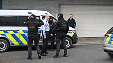 Soud rozhoduje o vazb� pro mu�e obvin�ného z únosu chlapce v Halenkovicích....