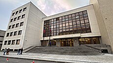 Ze sídla ministerstva vnitra na pra�ské Letné zmizela ukrajinská vlajka. (17....