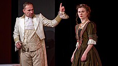 Daniel �váb a Johana Jedli�ková v komedii Jeppe z vr�ku