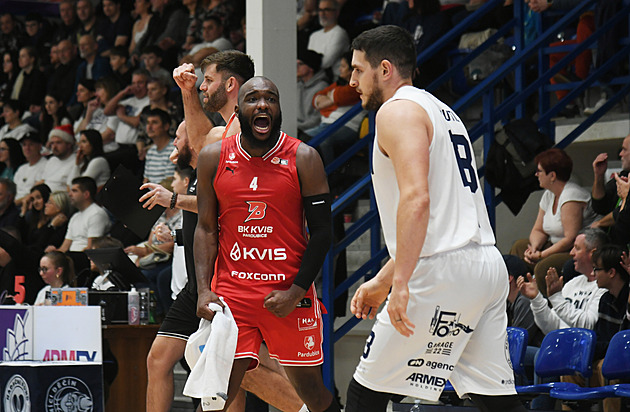 Jsme v dobré formě, těší Bryanta. A Pardubice nabraly zkušenosti z NBA