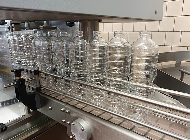 Usmažit ten nejlepší řízek je věda. Reportáž z továrny na olej