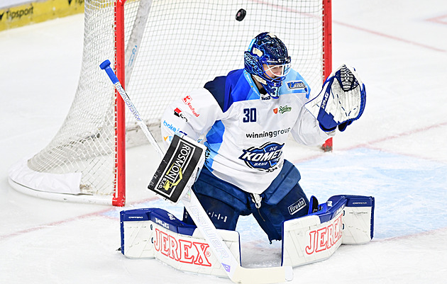 Pardubice jdou do čela extraligy. Sparta podlehla Vítkovicím, Třinec nevstřelil gól