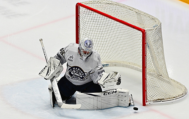 První hokejová liga má po 49. kole nového lídra, Slavii v čele vystřídal Kolín