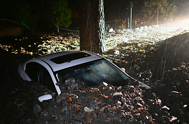 Lijáky a povodně. Suchem trýzněná Kalifornie má nyní vody až moc