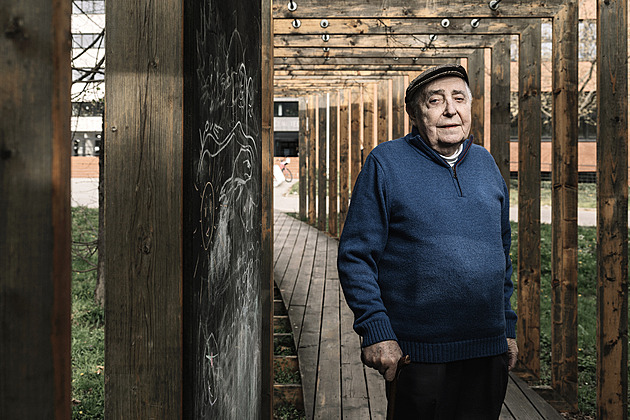 Slunovrat v duši. Proč dáváme dárky a jak s tím souvisí tma, líčí psychiatr Honzák