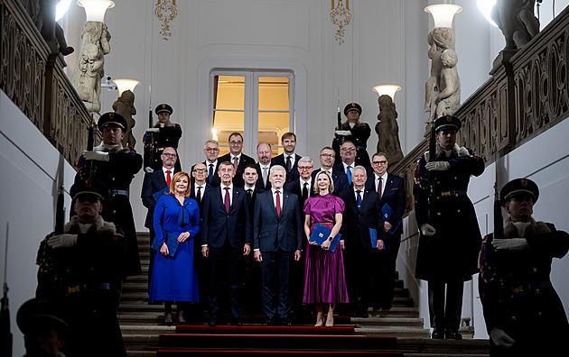 Zůna se kaje na videích s Fialou: Na Ukrajinu nejedu, F-35 koupit nemusíme