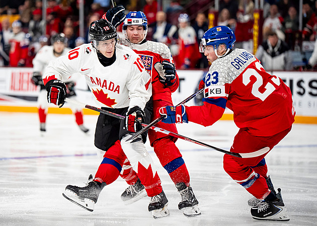 O podání rukou jsme nevěděli. Kanaďané se omlouvají Čechům, úmysl ale popírají