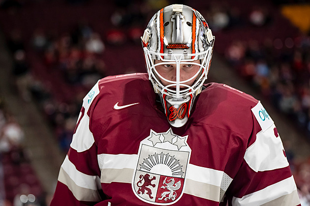 Blízko další ostudě. Kanadě pomohl i přísný verdikt sudích, Lotyši cítili frustraci