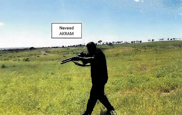 Soud zveřejnil spisy k útoku v Sydney. Střelci cvičili v buši a natočili manifest IS