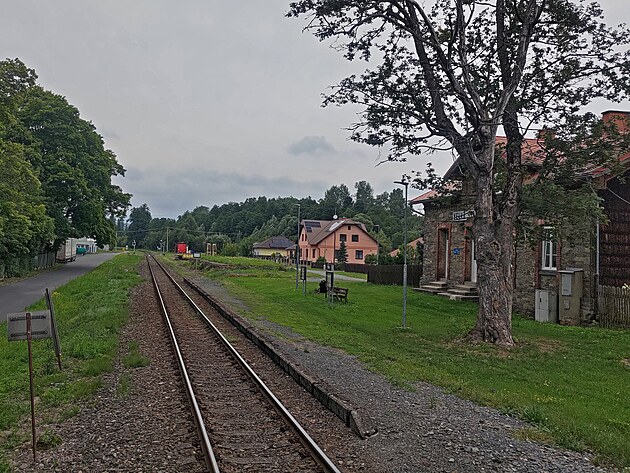 Bývalá stanice, dnes zastávka Velká Štáhle