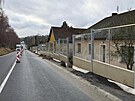 Nov� protihlukov� st�na v Prav�kov� na Pelh�imovsku u� stoj�. Zejm�na obyvatel�...