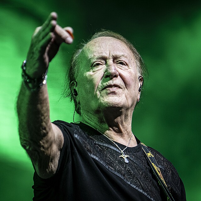 Petr Janda na koncertu Rockov� V�noce Olympic (28. listopadu, O2 ar�na, Praha).