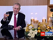 EMBARGO Kritika bývalé vlády a prezidenta ve váno�ním poselství Milo�e Zemana