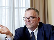 Ivan Bednárik, ministr dopravy (18. prosince 2025)