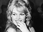 Filmová legenda Brigitte Bardotová (�91) byla podle prvního man�ela, re�iséra...