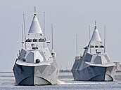 Korvety �védského námo�nictva K31 Visby a K35 Karlstand p�iplouvají na cvi�ení...