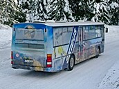 Skibusy vyjely do Beskyd a Jeseník�, dopravci spolupracují s m�sty na...