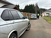 Policie p�i razii u domu Karlose Vémoly.