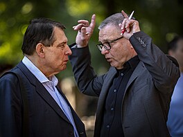 Oslavy Svátku Práce na St�eleckém ostrov� - strana SOCDEM - Lubo� Zaorálek,...