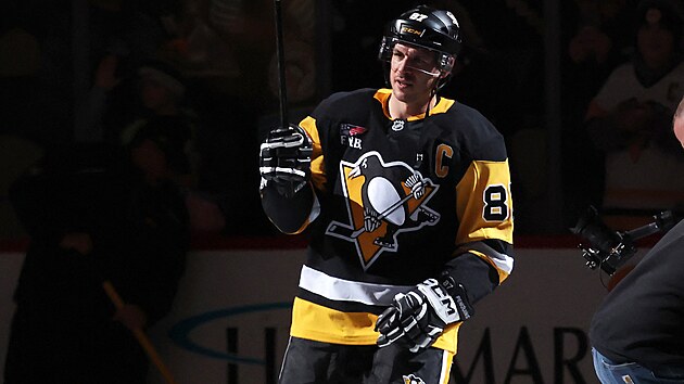 Crosby, Pittsburgh'un skor rekoru için Lemieux'u geçti