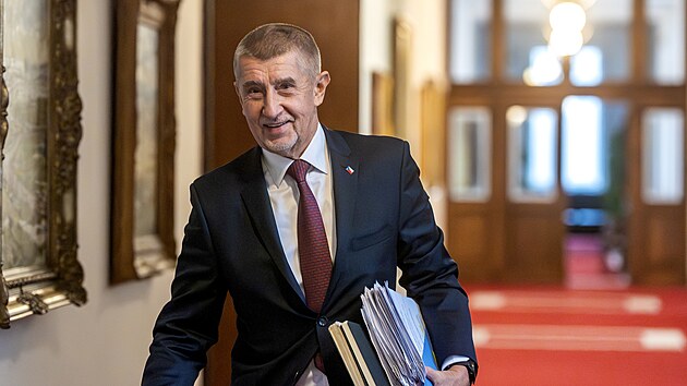 Redukci m�st na ministerstvech a dal��ch ��adech, takzvanou systemizaci, schv�lila posledn�m leto�n�m zased�n� vl�da Andreje Babi�e. (22. prosince 2025)