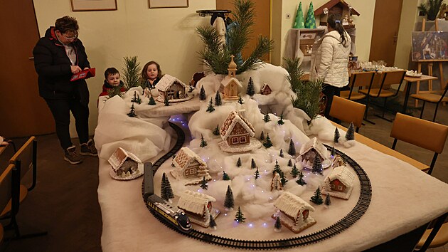 V s�dle Polsk�ho kulturn�ho svazu (PZKO) v Bohum�n� � Sk�e�oni jsou k vid�n� unik�tn� betl�my z cel�ho sv�ta, v�t�inou ze sb�rky �eslava Ga�uszky. (20. prosince 2025)