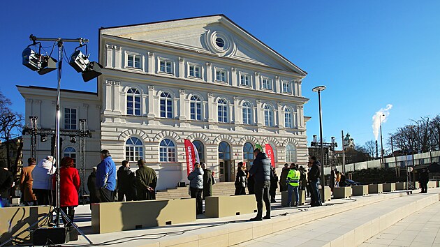 Zrekonstruovanou Slavii ��ste�n� otev�eli v pond�l� 29. prosince. Do pln�ho provozu se objekt dostane a� na ja�e p��t�ho roku. (29. prosince 2025)