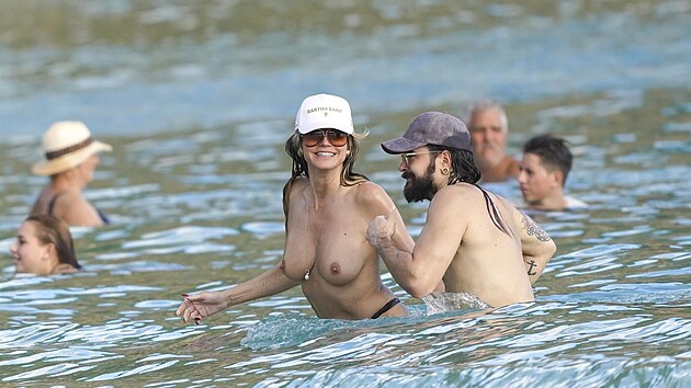Topmodelka Heidi Klumov� a jej� man�el Tom Kaulitz na dovolen� v Karibiku (Svat� Bartolom�j, 26. prosince 2025)