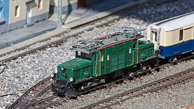 Z nat��en� 154. d�lu �elezni�n�ho magaz�nu POZOR VLAK, �elezni�n� r�j v Doln� Lomn�