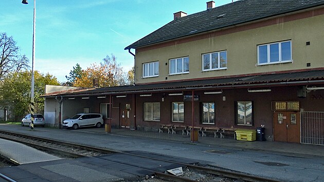 Sou�asn� podoba stanice N��any. GPS: 49.7147806N, 13.2095936E