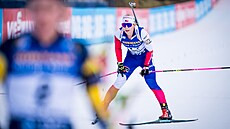 Lucie Charvátová v cíli hromadného závodu v Le Grand Bornand.