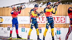 Vít�zslav Hornig na st�elnici b�hem stíhacího závodu v Le Grand Bornand.