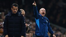 Sean Dyche, trenér Nottinghamu, b�hem utkání s Fulhamem.