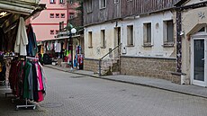 Vietnamská tr�nice v H�ensku. P�ed tímto domem stály donedávna stánky, ale u�...