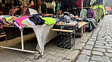 Vietnamská tr�nice v H�ensku. V�e musí do konce roku z chodníku pry� � stoly se...