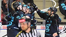 Hrá�i Karlových Var� se t�í z gólu do sít� plze�ských rival�.