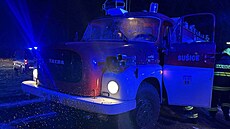 Hasi�i zasahovali u po�áru sklárny v Rajsku u Su�ice, kde plameny zni�ily...