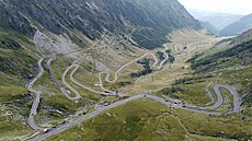 Transfagarasan je jedna z nejznám�j�ích a nejmalebn�j�ích horských silnic sv�ta...