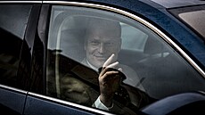 �estný prezident Motorist� sob� Filip Turek dorazil na Hrad za prezidentem...