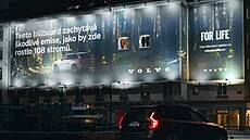 Billboard Volva, který �istí vzduch (prosinec 2025)