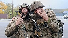 Návrat dom�. Oleksandr Aliksijenko a Oleksandr Ti�ajev pocházejí z �ytomyrské...