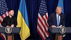 Snímky ze setkání prezident� Donalda Trumpa a Volodymyra Zelenského v Palm...