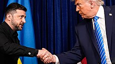 Snímky ze setkání prezident� Donalda Trumpa a Volodymyra Zelenského v Palm...